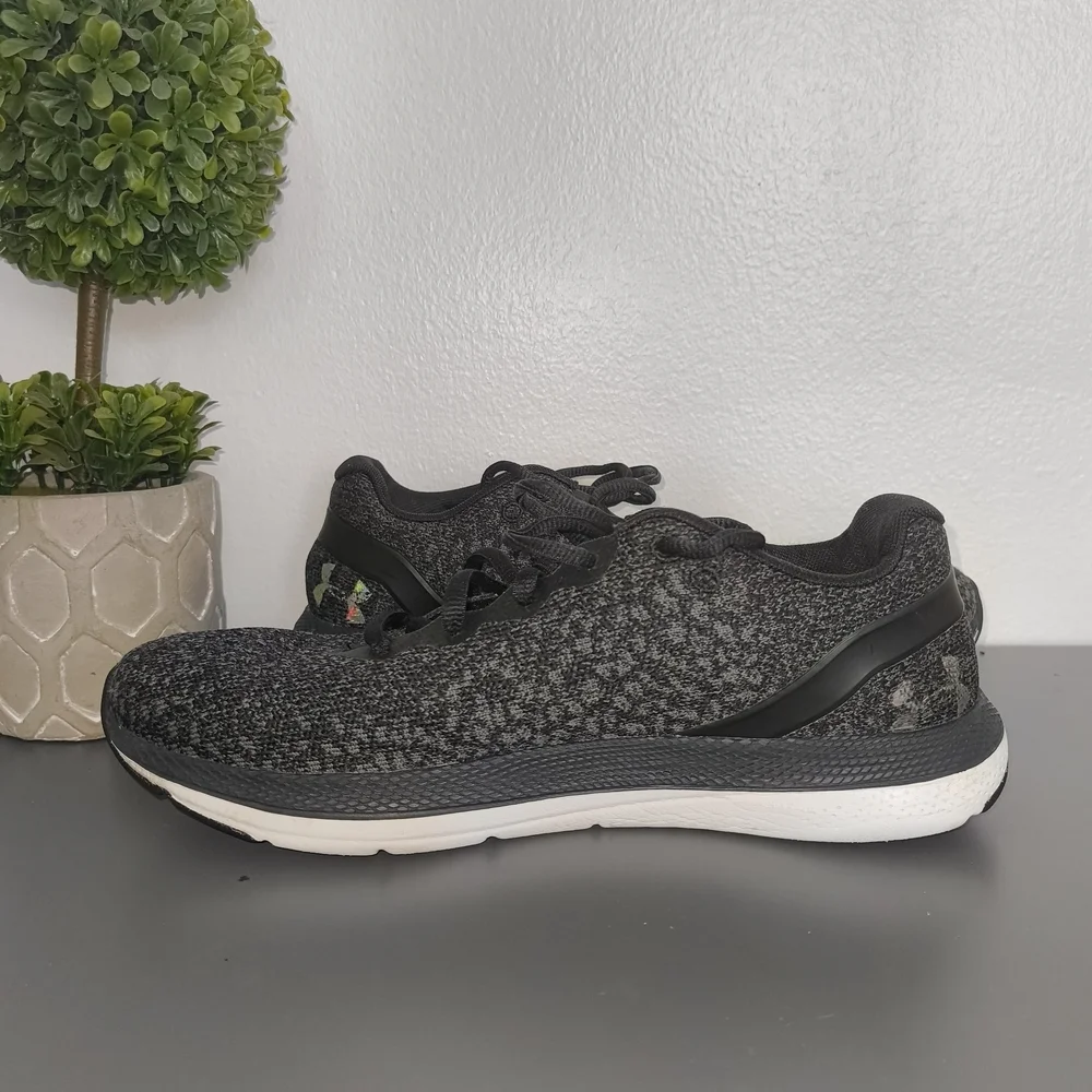 Under Armour Black and White Women's Shoes